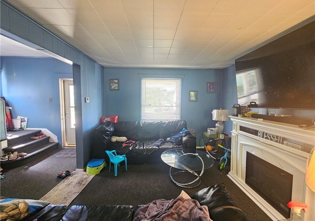 2845990668